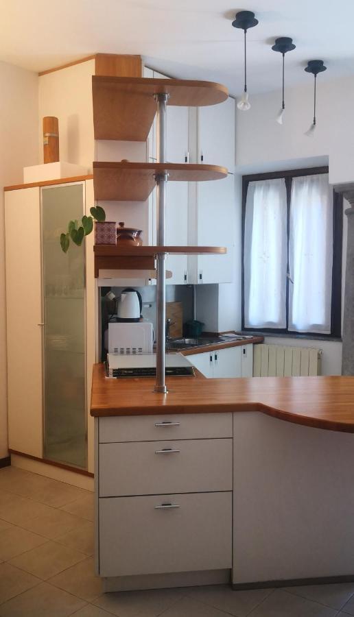 Residenza Esse Villa Angera Kültér fotó
